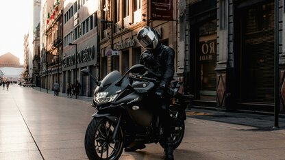 Čo si obliecť na motorku a skúter do chladnejšieho počasia?