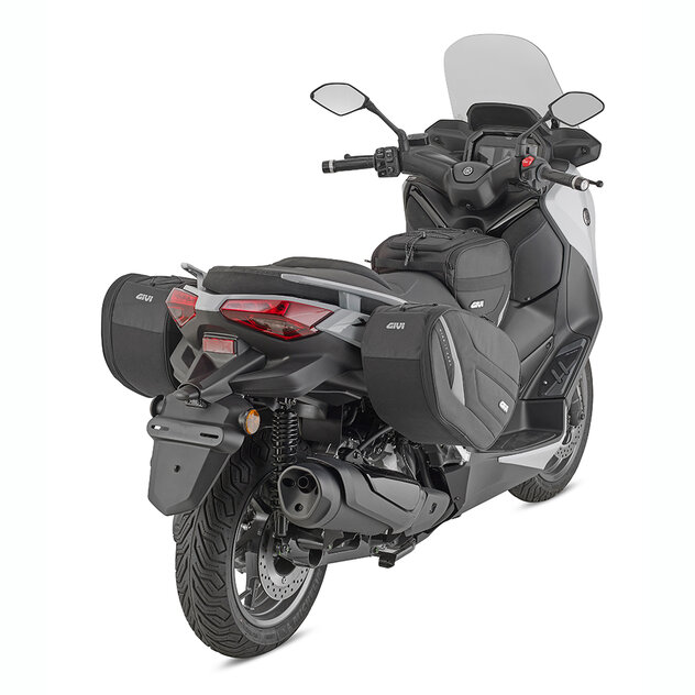 EASY11_side-bags_mounted-on_givi-
