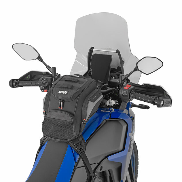 EASY06_tank-bag_mounted-on_givi1-