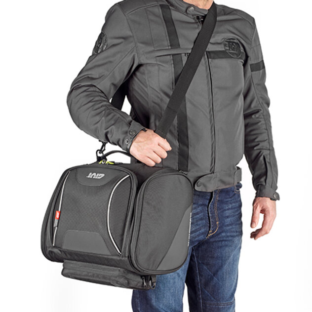 EA146_dressed-