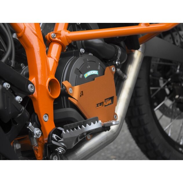 installed-altrider-clutch-side-engine-case-cover-f