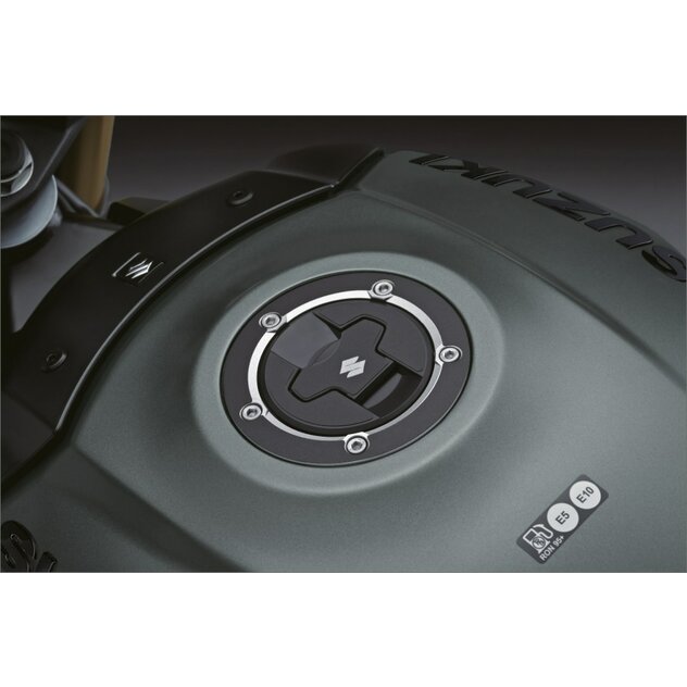 GSX800TRQM6_Fuel_Cap_Protection_Sticker-
