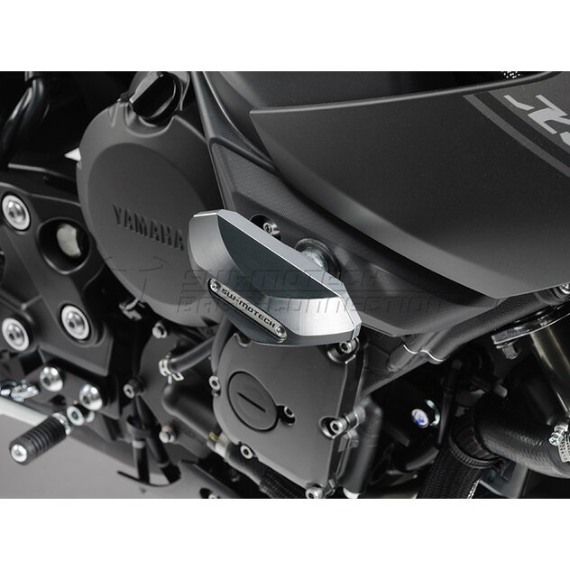 stp_06_590_10100__b_1__Yamaha_XJ6__13-__-52762_ESHOP_0