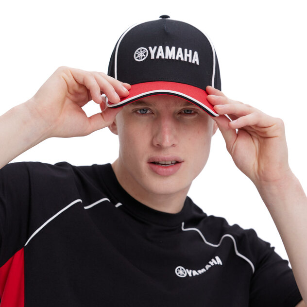 B25-RV311-B7-00-REVS-UNISEX-CAP-Studio-002-
