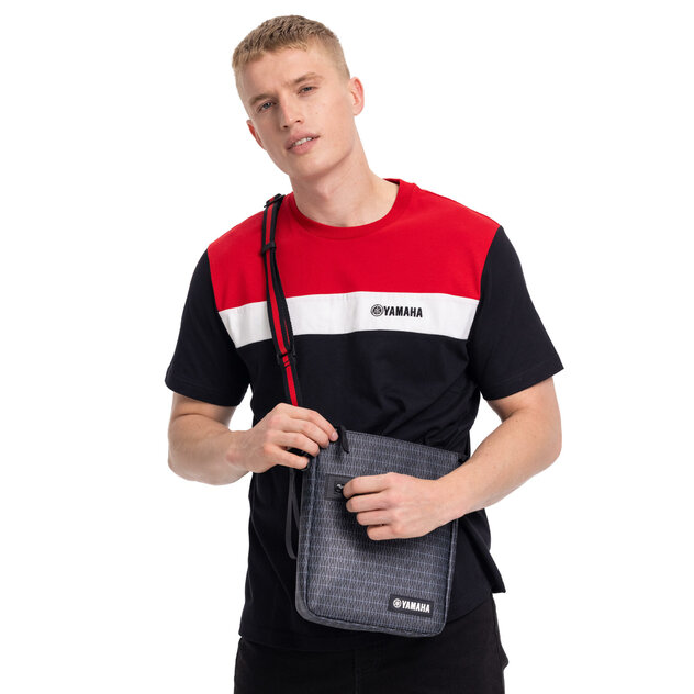 T25-RV003-B7-00-25-Revs-messenger-bag-Vienne-002-