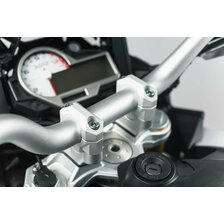 SW MOTECH ZVÝŠENÍ (20 MM) ŘÍDÍTEK 32 MM BMW S 1000 XR (15-19)