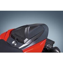 SUZUKI KRYT ZADNÍ SEDAČKY GSX-S 750 (17-) YKV