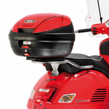 GIVI ZADNÍ NOSIČ PIAGGIO VESPA SR131