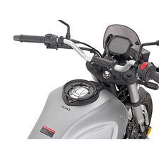 GIVI PODKOVA NA NÁDRŽ VOGE TROFEO 300AC SCRAMBLER (22-24) BF70