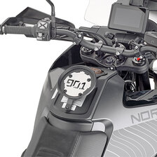 GIVI PODKOVA NA NÁDRŽ HUSQVARNA NORDEN 901 (22) BF68
