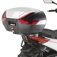 GIVI ZADNÍ NOSIČ YAMAHA X-MAX 125-250/MBK EVOLYS/SKYLINER 125-250 SR2117