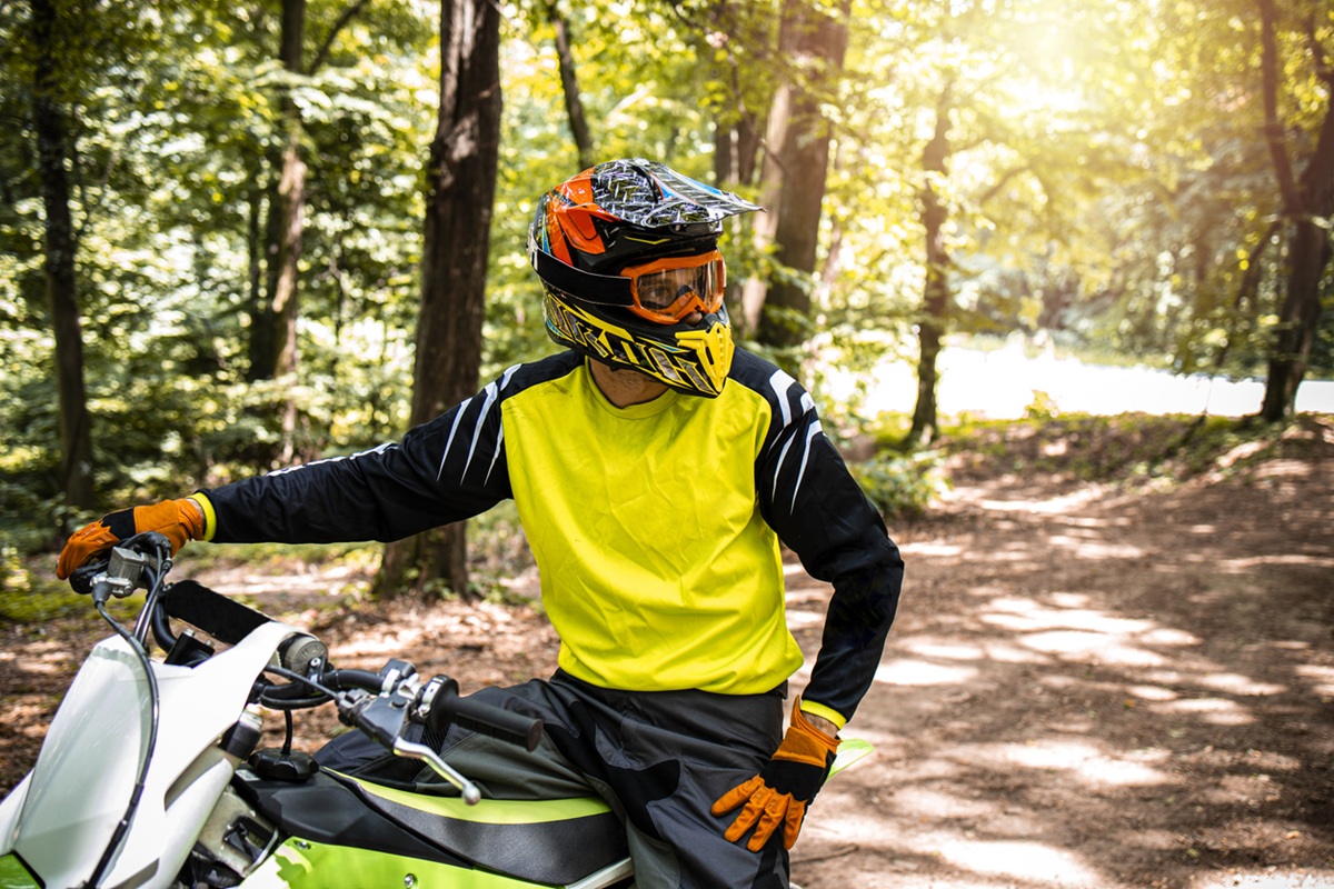 enduro prilba na motorku