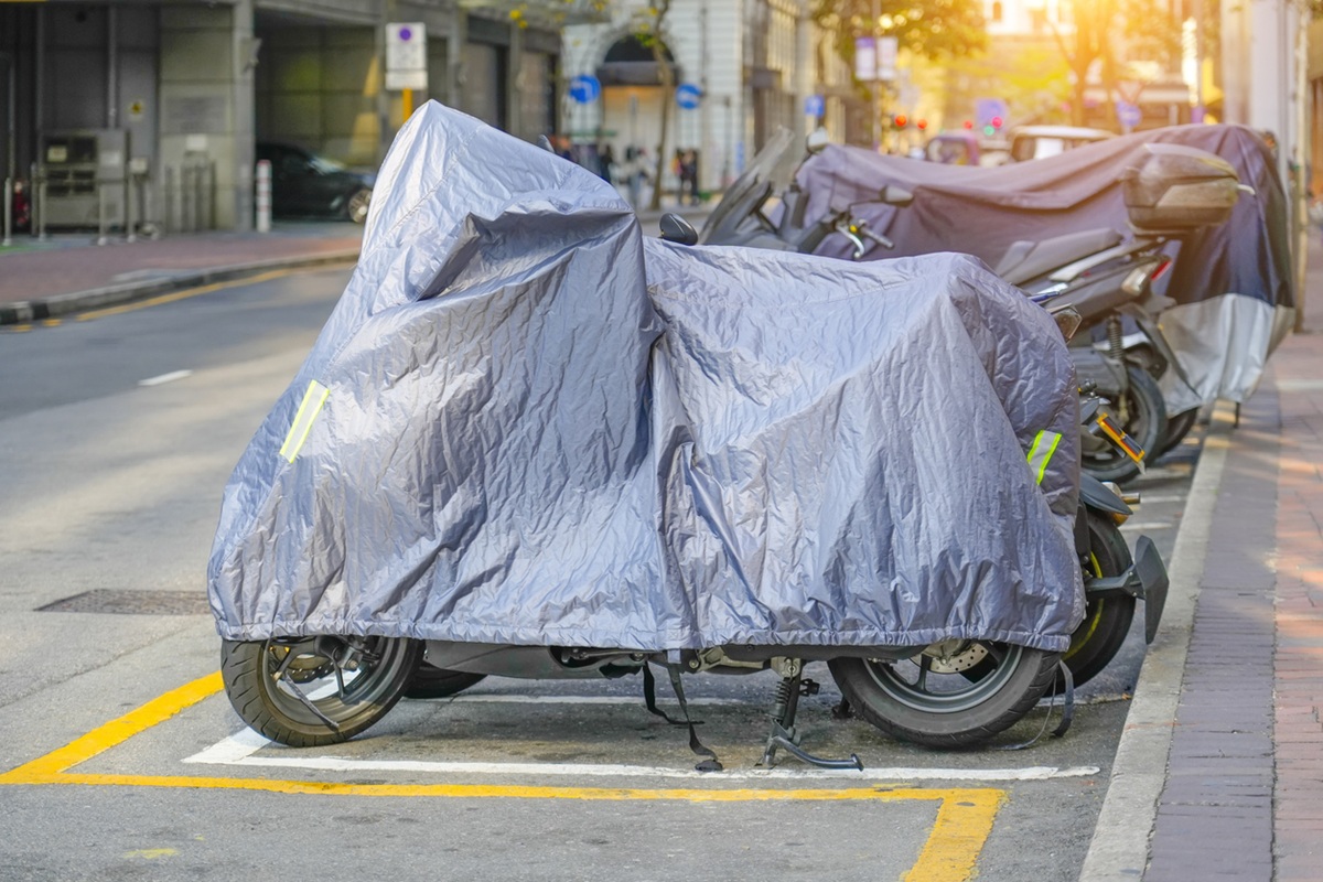 plachta na motorku