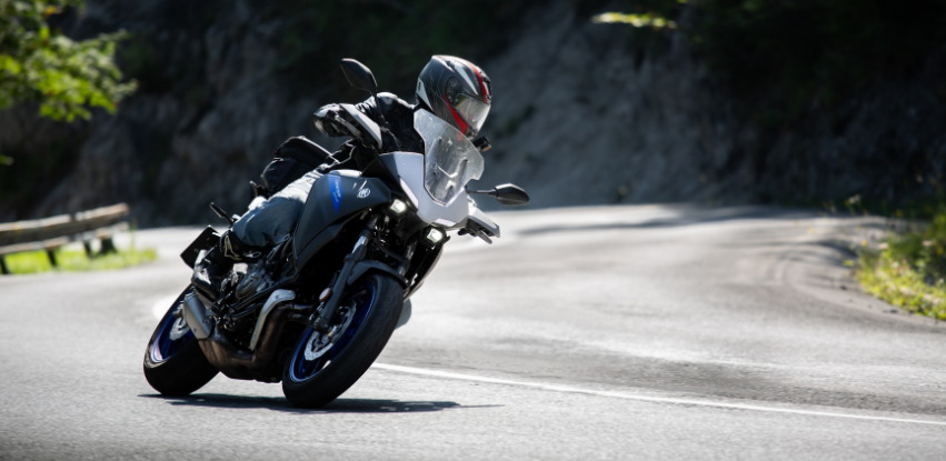 Zatáčenie na motorke